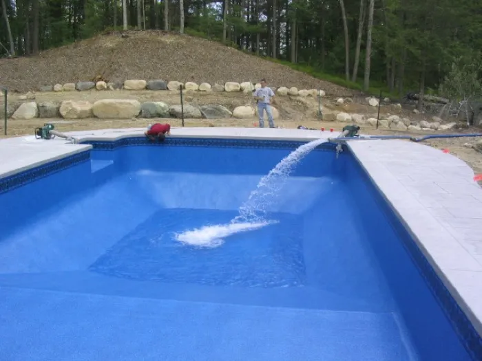 Filling a fiberglass pool with water